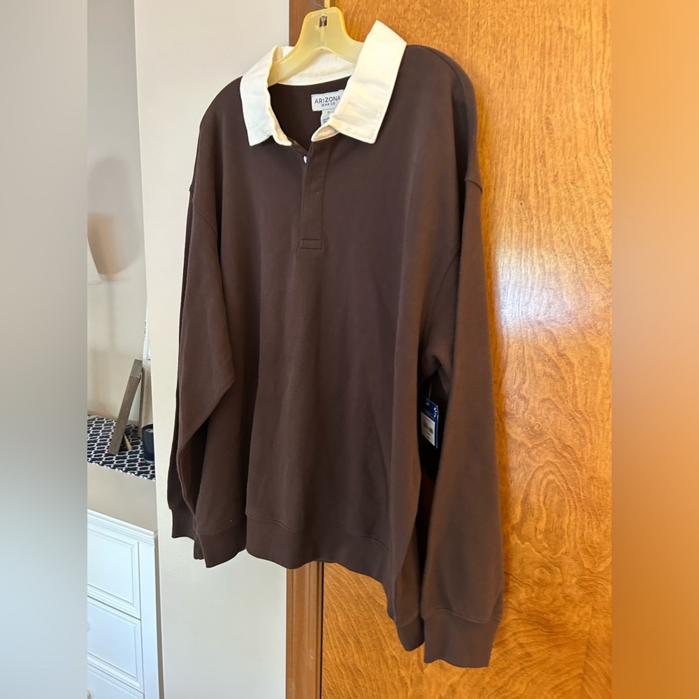 AJC70 A little bit dresser than the normal sweatshirt with cream colored collar
